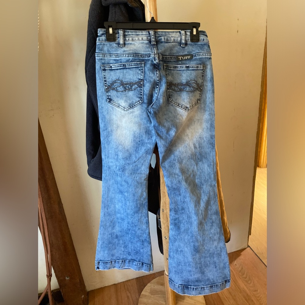 Cowgirl tuff rip tide flare